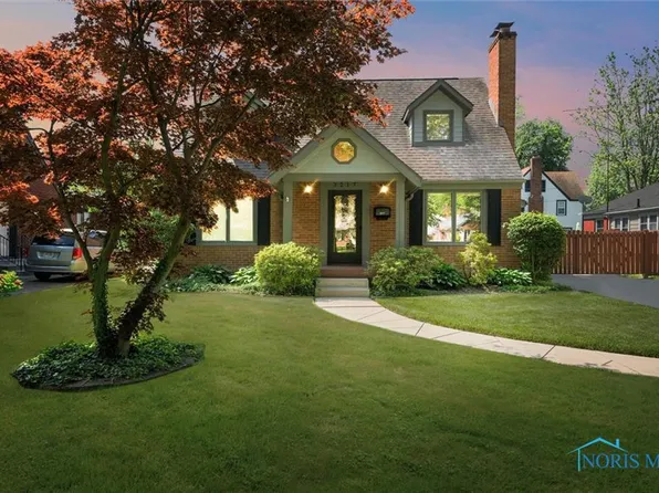 3217 Darlington Rd, Toledo, OH 43606