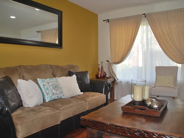 1429 W Cerritos Ave — Photo 8