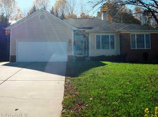 6401 Woodmont Rd, Jamestown, NC 27282