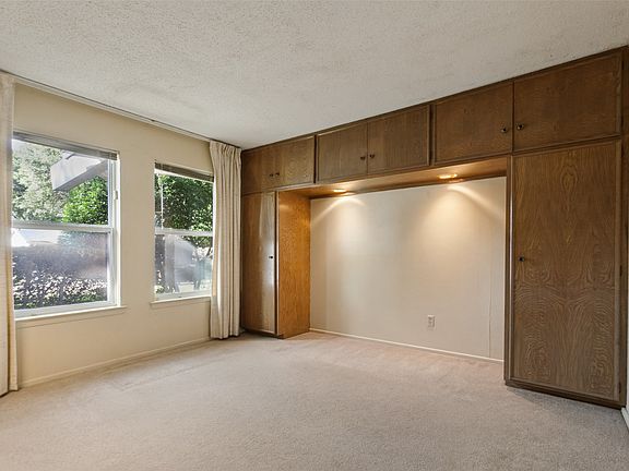 2nd image of 428 Sandy Trl