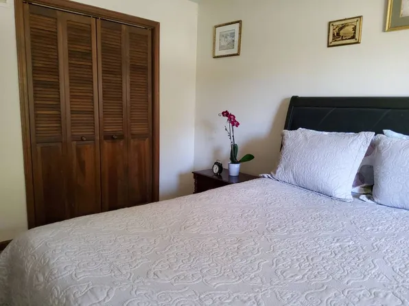 (undisclosed Address), Lisle, IL 60532