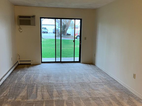 4th image of 55 Farwell St #5527
