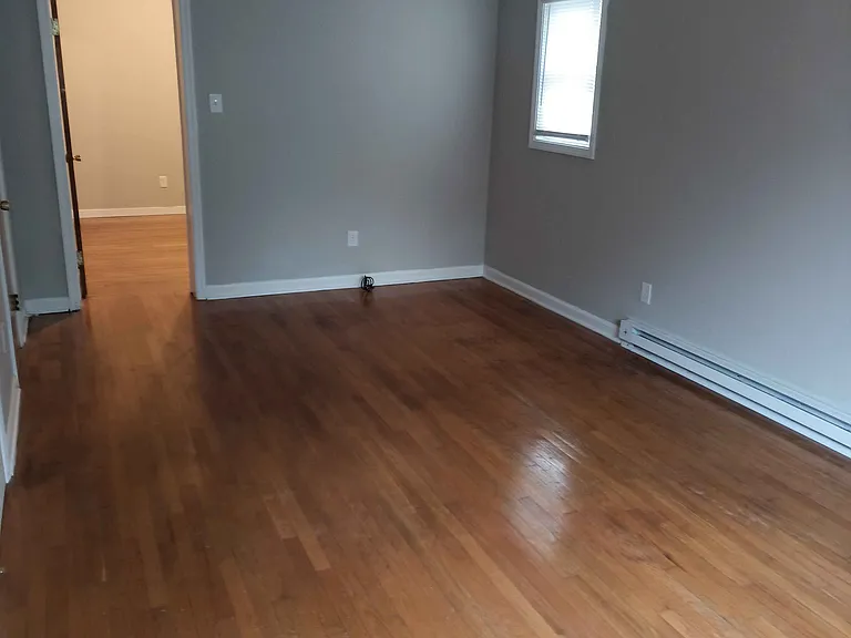 2109 Fendall Ave — Photo 10