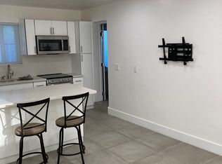 34 SE 10th Ter, Dania, FL 33004