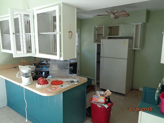3rd image of 2808 E Oak St