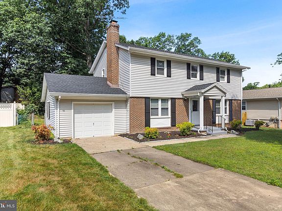 2nd image of 7307 Berkshire Dr