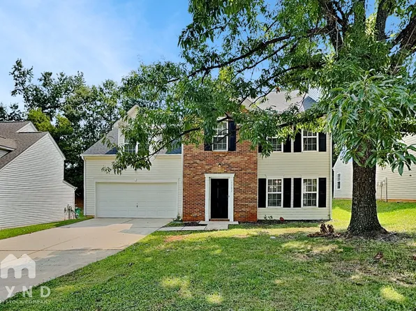 5302 Kiev Dr, Charlotte, NC 28216