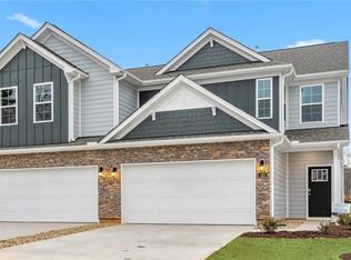 145 Briarwood Ln, Bermuda Run, NC 27006