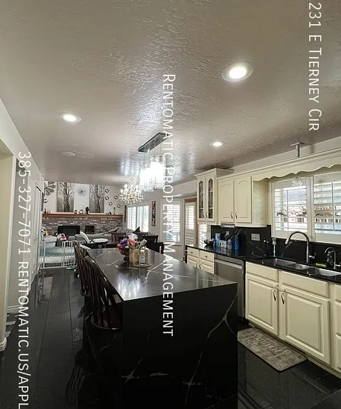 1231 E Tierney Cir — Photo 10