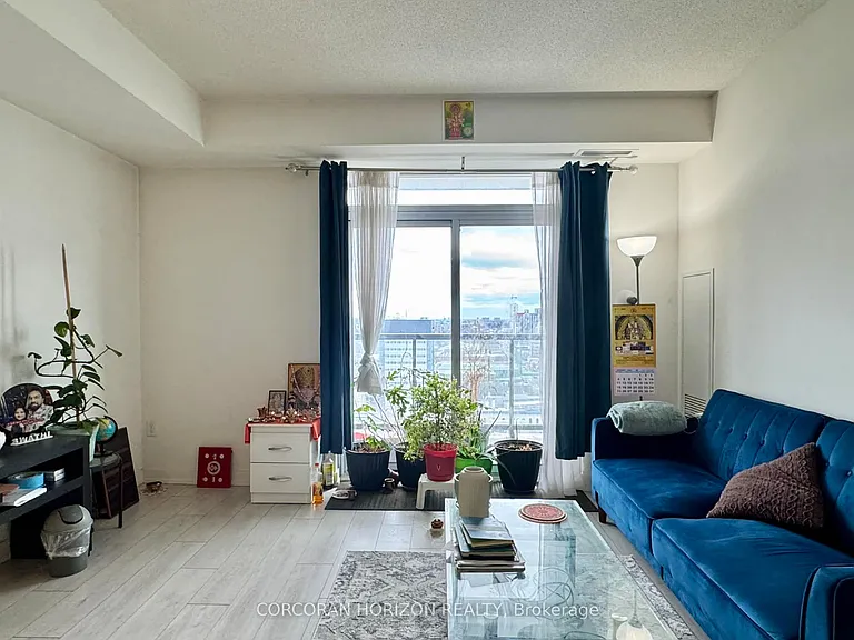 55 Duke St W #1507 — Photo 4