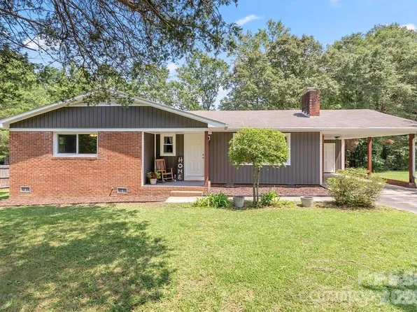 2179 Green Peach Rd, Lancaster, SC 29720