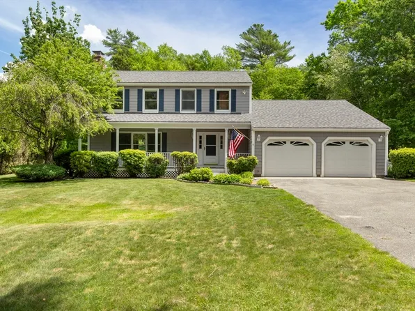 6 Plumleigh Dr, Dartmouth, MA 02747