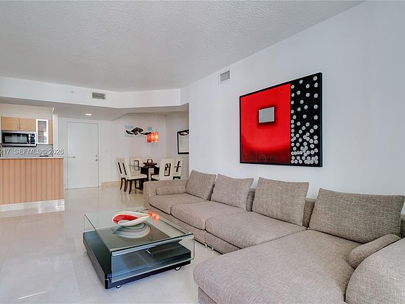 3rd image of 18800 NE 29th Ave APT 520
