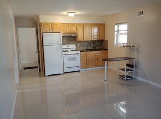 19639 45th Rd, Flushing, NY 11358