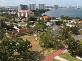 698 Villa Grande Ave S, Saint Petersburg, FL 33707