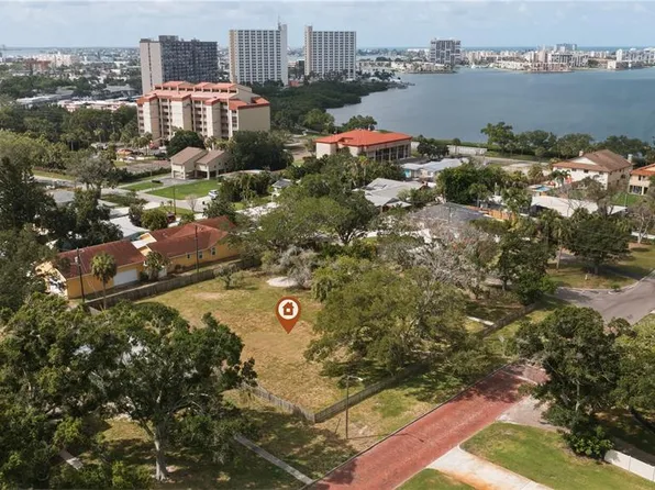698 Villa Grande Ave S, Saint Petersburg, FL 33707