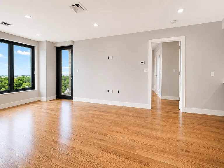 2718 Hoyt Ave S #6A — Photo 5
