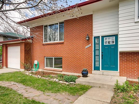 3rd image of 10939 W 59th Pl