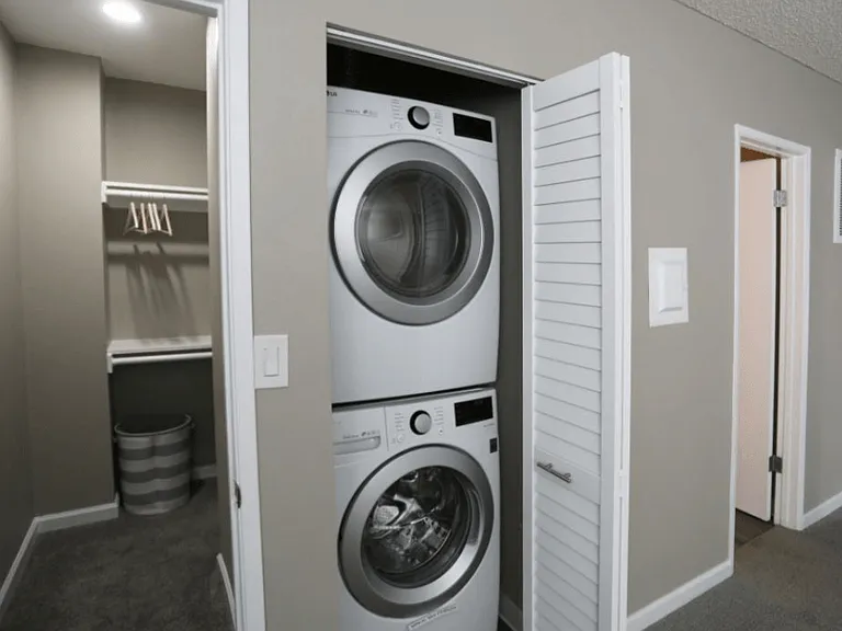 Evria Claremont Apartments — Photo 8