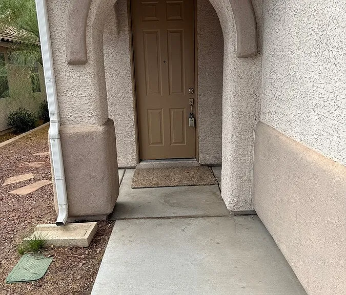 8475 Regal Hills Ct — Photo 6