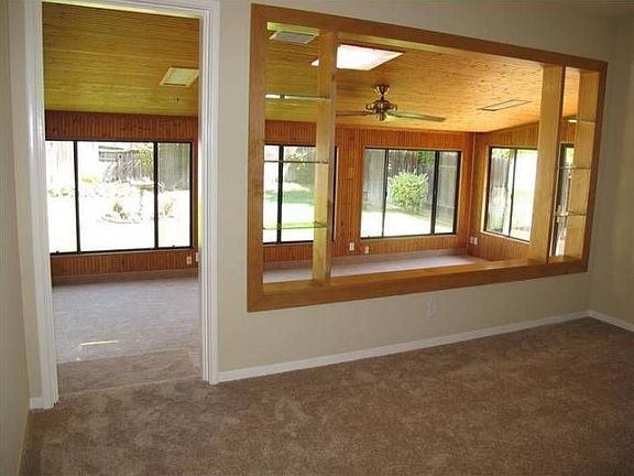4th image of 3125 Merrywood Dr