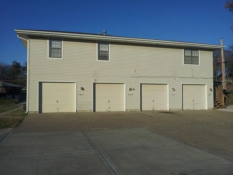 U get one Car Garage