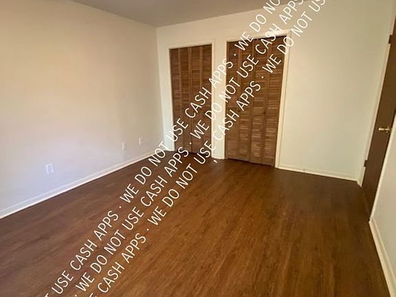 5th image of 418 Moody St
