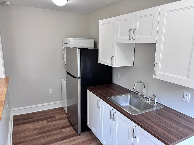 104 S Carol Blvd #2F — Photo 5