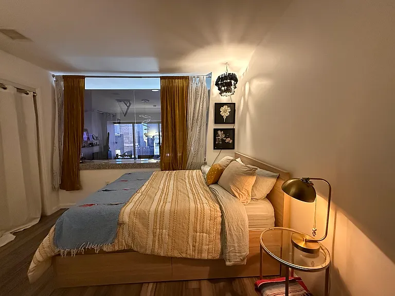 1100 Wilshire Blvd #2010 — Photo 23