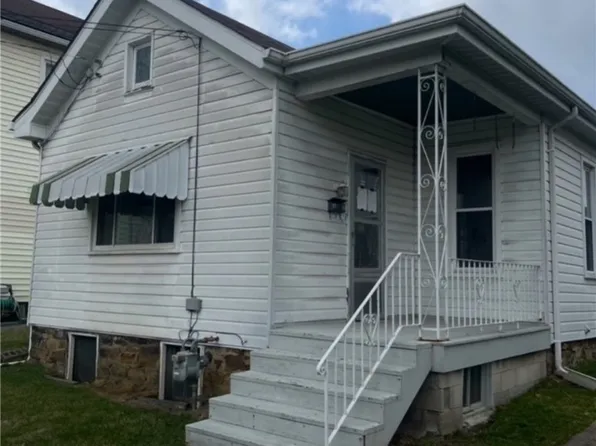 1711 5th St, New Brighton, PA 15066