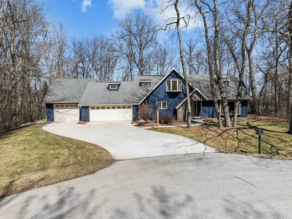 W4840 Black Cherry Ct, Sherwood, WI 54169