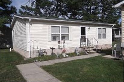 2nd image of 124 Briarwood Ct