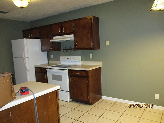 5th image of 2715 Roscommon Dr