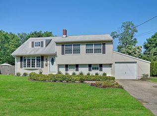 3 Kevan Pl, Middletown, NJ 07748