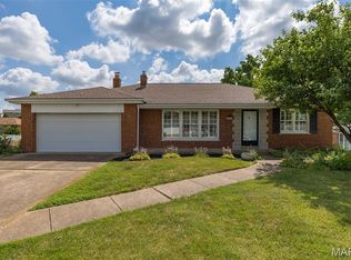 9900 Knollshire Dr, Saint Louis, MO