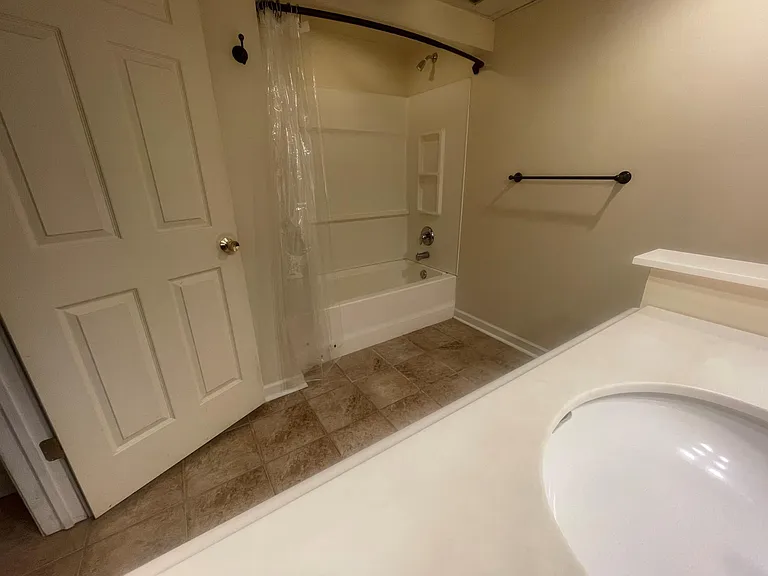 New, full-sized lower bath