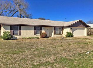 413 S Hewitt Dr, Hewitt, TX 76643