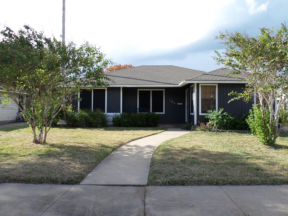 1st image of 406 Canterbury Dr