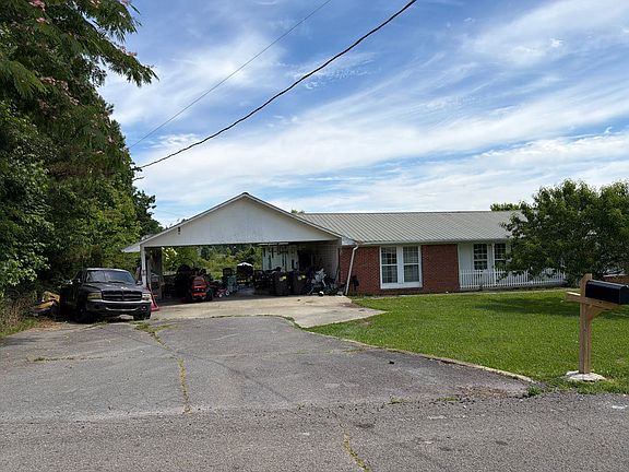 3rd image of 135 Gizzard Point Rd