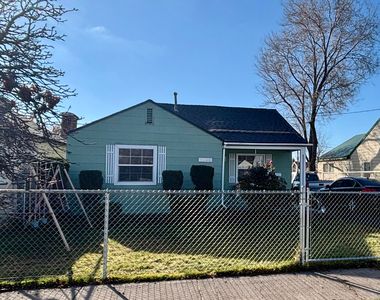 2546 Applegate Ave, Klamath Falls, OR, 97601