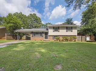 8766 Homewood Ct, Riverdale, GA