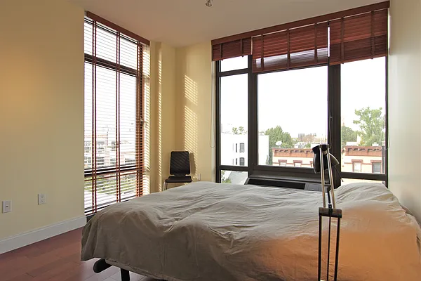 Rented by Luca Paci Real Estate | media 4