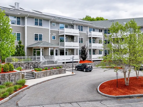 2 Inwood Dr APT 3003, Woburn, MA 01801