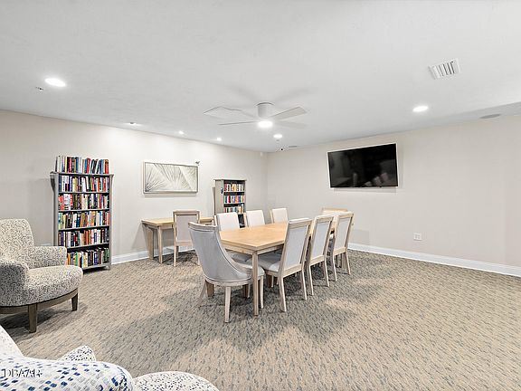 3rd image of 3311 S Atlantic Ave APT 204
