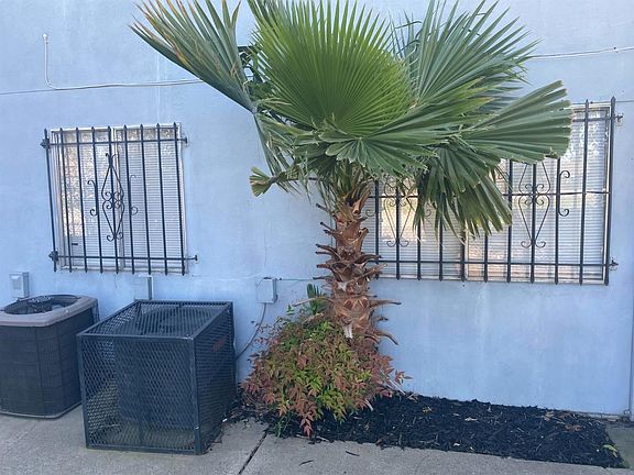 5th image of 25 La Pera Ct APT 3