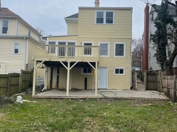 3803 37th St, Mount Rainier, MD 20712