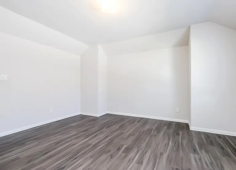 3619 Spy Glass Hill Dr — Photo 25