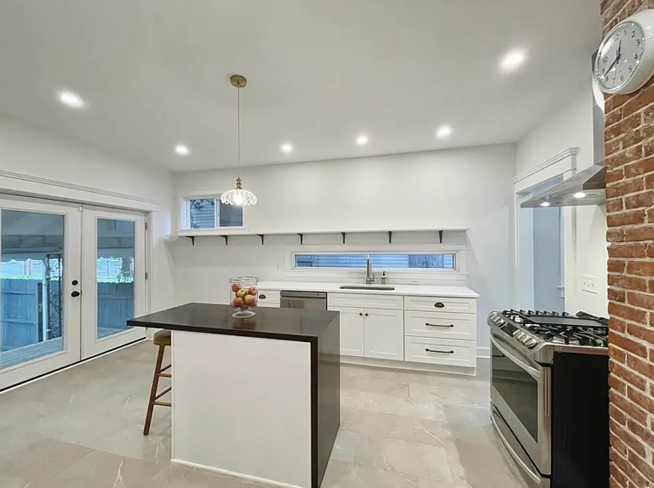 2 bed, 1550 sqft, $3,100 — Photo 3