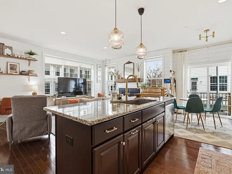 101 Murray Ln — Photo 12