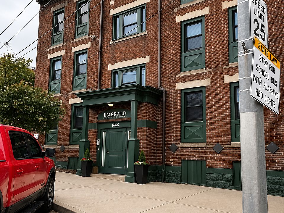 1st image of 1656 Broadway Ave #202